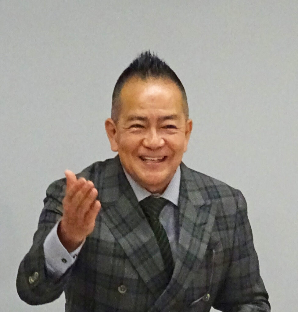 安堂達也
